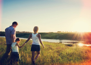 Family walking near Prairie View Lakes